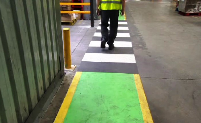 warna jalur pejalan kaki